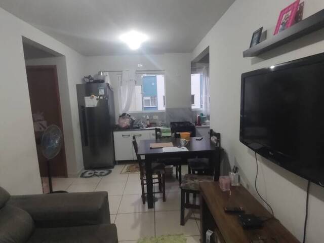 #81 - Apartamento para Venda em Criciúma - SC