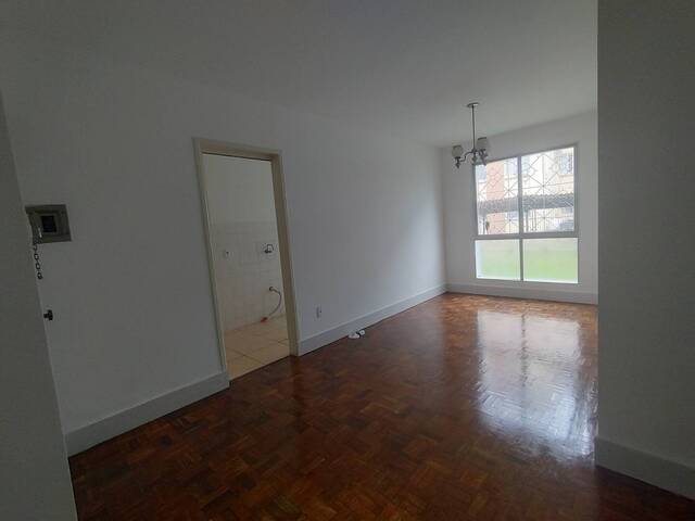 Apartamento para Venda em Criciúma - 4