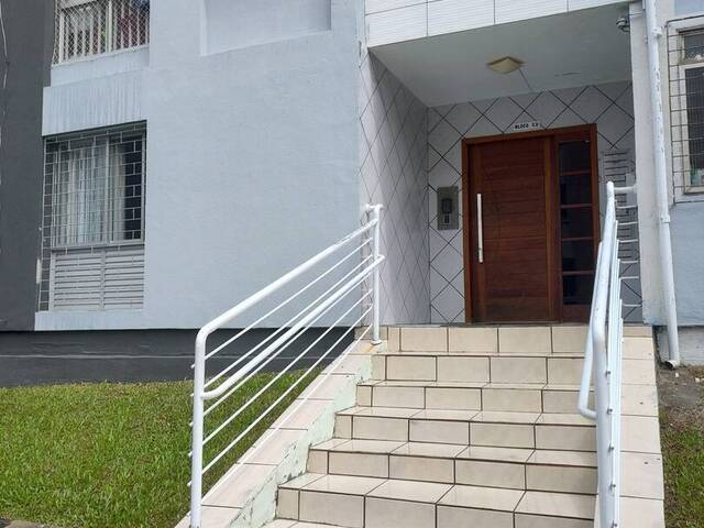 #83 - Apartamento para Venda em Criciúma - SC
