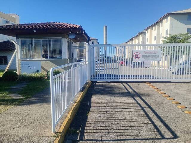 #84 - Apartamento para Venda em Criciúma - SC