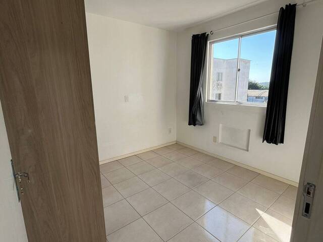 Apartamento para Venda em Criciúma - 4