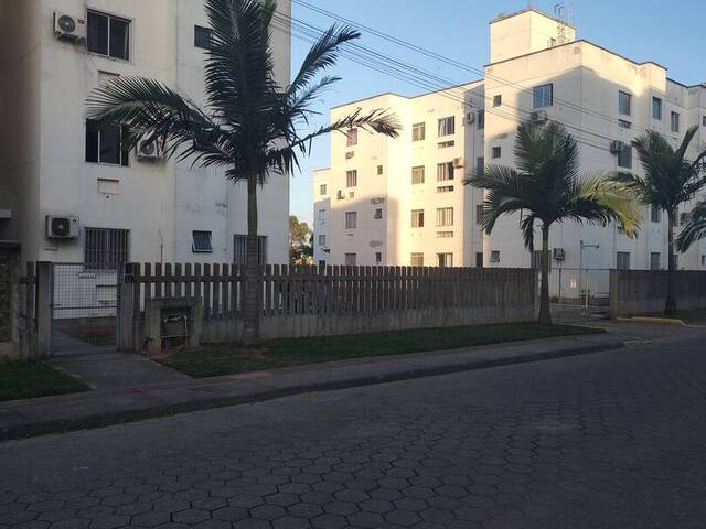 Apartamento para Venda em Criciúma - 4
